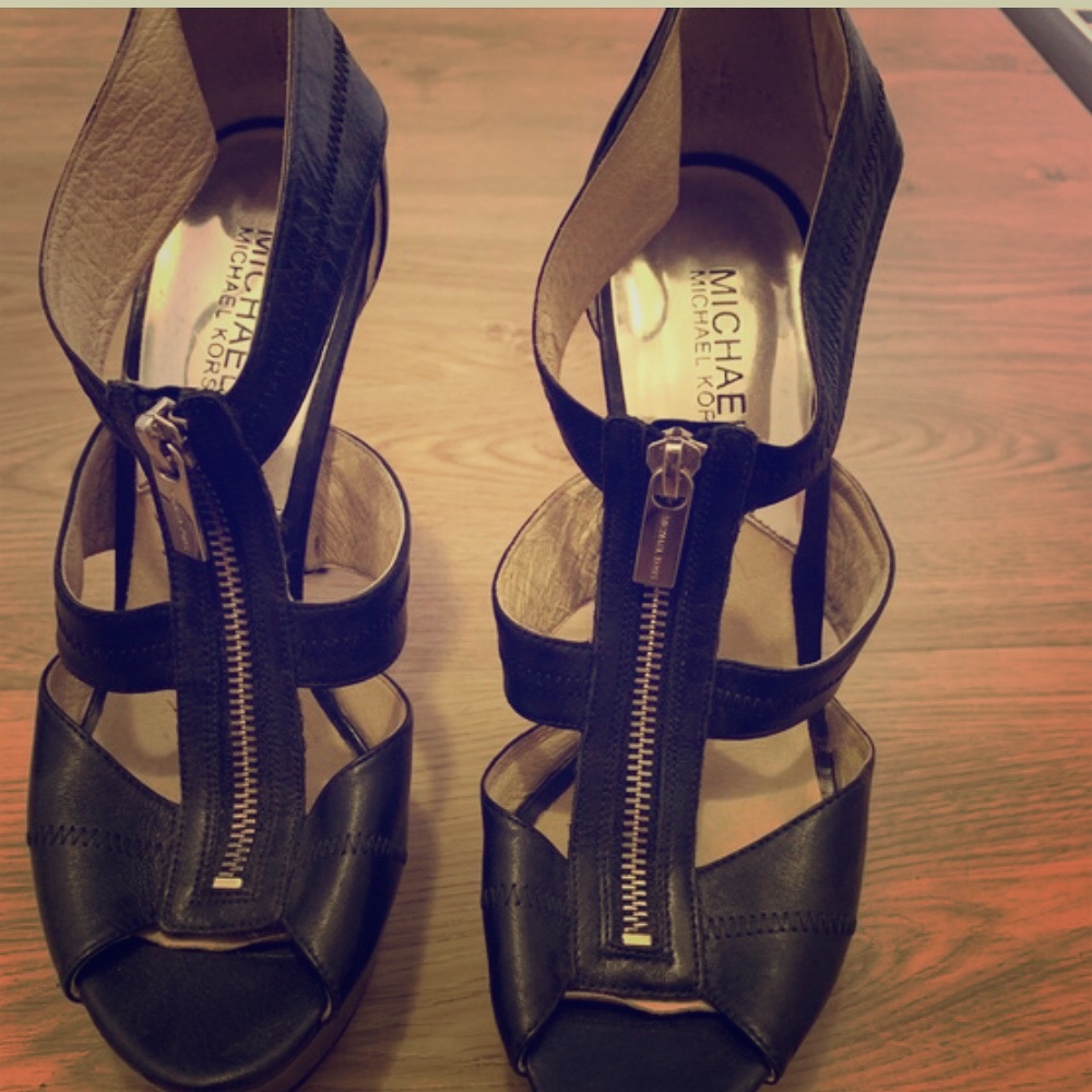 Michael kors Berkeley platform sandals